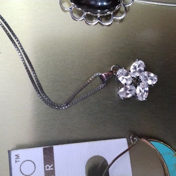 Cole Haan classic aviators sunglasses New plus earrings, necklace 2 pins - Picture 13 of 16